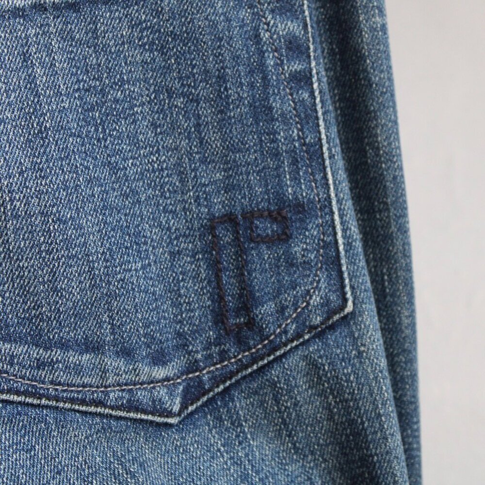 ROGAN Women's Blue Derringer Natural Waist Shaped Leg Shoe-Cut Jeans USA Size 26 - Picture 8 of 8